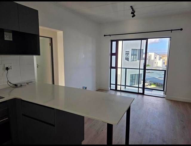 2 BEDROOM PROPERTY TO RENT IN UITZICHT